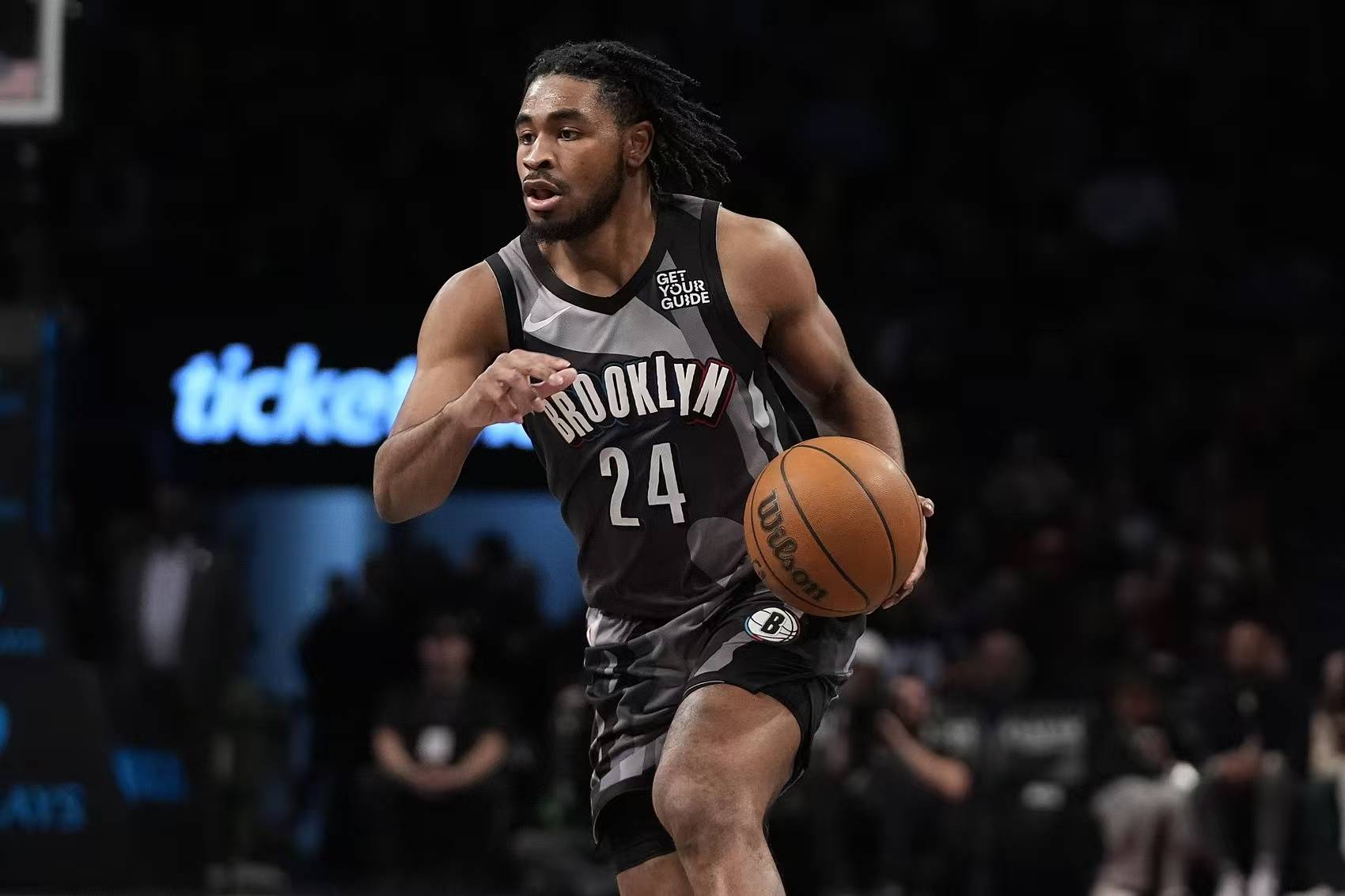 包含今晨阿斯顿维拉强势反弹——欧篮联节点到来；话题不断；阵容厚度经受考验的词条