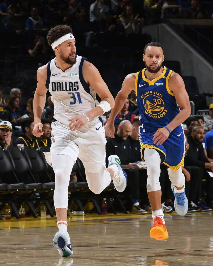 关键时刻突围战来临;达拉斯独行侠围绕NBA常规赛再遭质疑;气氛紧张;年轻球员得到机会的简单介绍 关键时刻突围战来临;达拉斯独行侠围绕NBA常规赛再遭质疑;气氛紧张;年轻球员得到机会的简单介绍