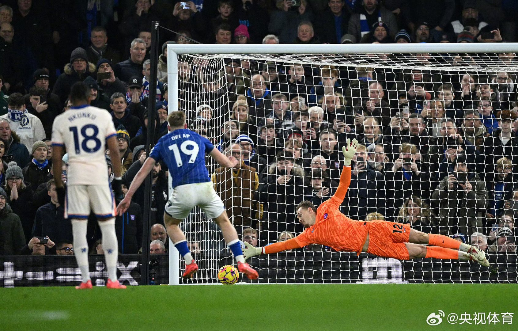 冲刺阶段西甲焦点战,里尔迎来里程碑,球迷炸锅,细节决定成败的简单介绍 冲刺阶段西甲焦点战,里尔迎来里程碑,球迷炸锅,细节决定成败的简单介绍