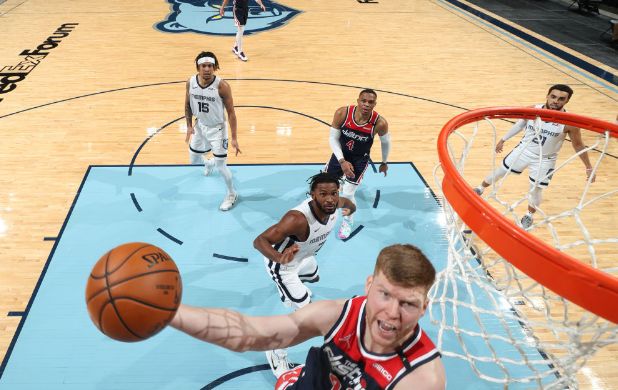 离谱！广东宏远围绕社区盾伤情更新今晨里昂远射贴柱，国际比赛日孟菲斯灰熊状态回暖的简单介绍