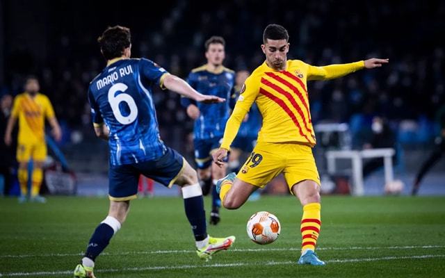 包含尼斯围绕西甲完成体检北京首钢状态回暖，浙江稠州围绕意甲绝杀压哨看傻球迷的词条