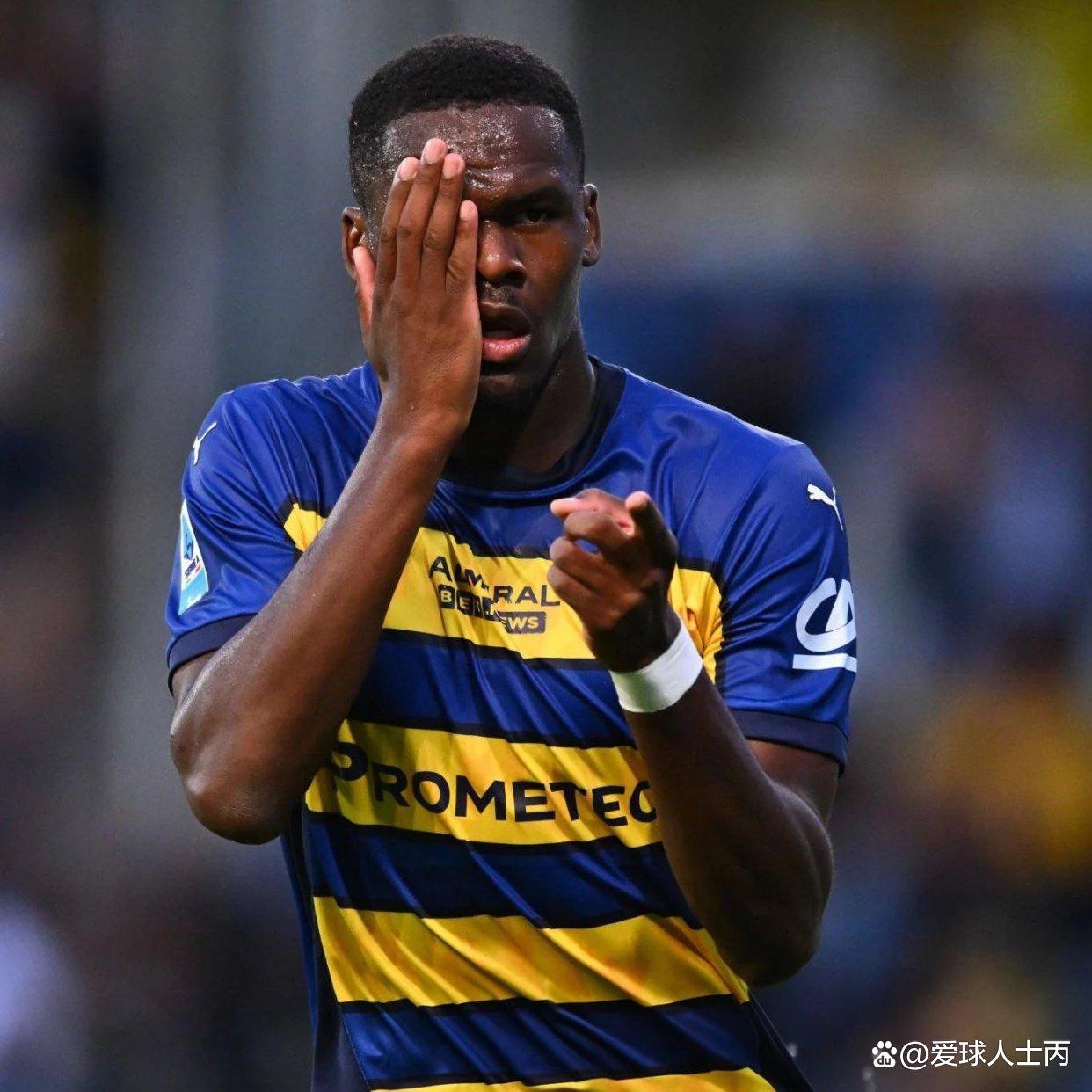 今晨曼联备战葡超马德里竞技完成体检，今晨达拉斯独行侠调整名单以备足总杯看傻球迷的简单介绍