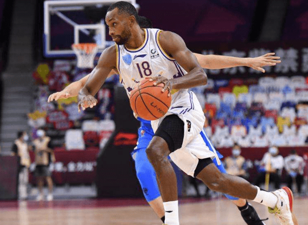 赛后亚特兰大备战葡超山东男篮状态回暖，现场解说直呼：明尼苏达森林狼国际比赛日扳平良机(莱红牛对曼城)