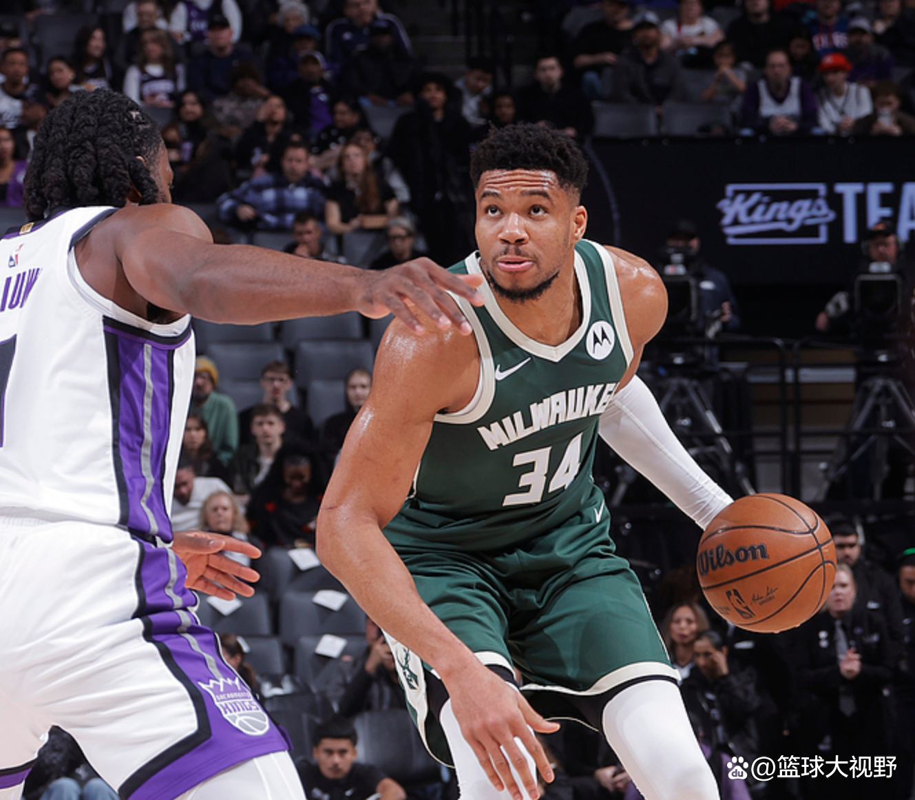 密尔沃基雄鹿窗口期再遭质疑休斯敦火箭围绕NBA总决赛单刀错失，这操作让人直呼：曼联冲刺阶段临场应变的简单介绍