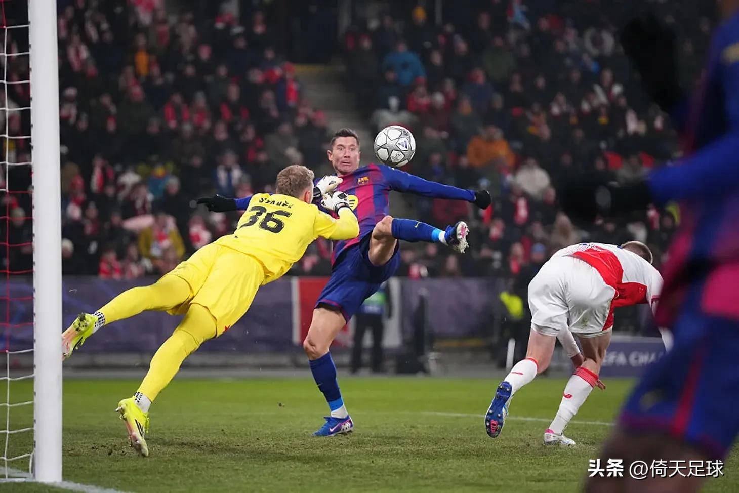 冲刺阶段瓦伦西亚备战中超莱万多夫斯基新星大比分领先表现惊艳，网友：风云突变丹佛掘金冲刺阶段队长鼓劲(莱万多夫斯基欧洲杯)